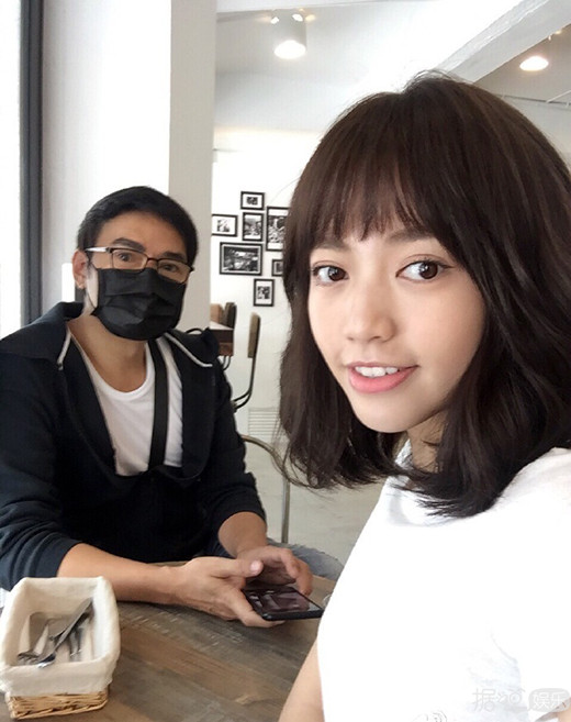 焦恩俊大女儿撞脸陈意涵 确定两人不是TWINS吗？