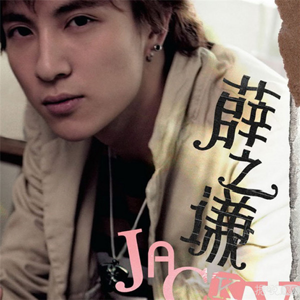 薛之谦割双眼皮留下后遗症？  长的帅还这么红为啥要整容