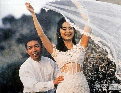 林青霞旧照惊艳众人 短发造型尽显霸气