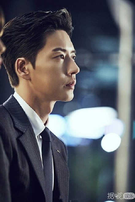 新剧《Man To Man》首次公开朴海镇金敏贞 拍摄现场照 新剧《Man To Man》首次公开朴海镇金敏贞 拍摄现场照