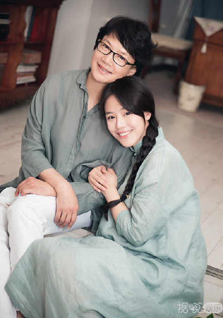 马思纯妈妈与蒋雯丽是亲姐妹 思纯继承妈妈美貌气质