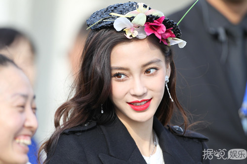 Angelababy私隐处纹身  黄晓明微博又炸开了锅...