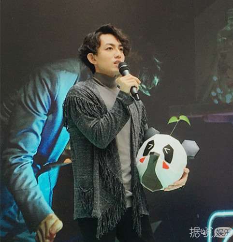 丁文琪林宥嘉甜蜜订婚 二人渴望安稳平静的生活