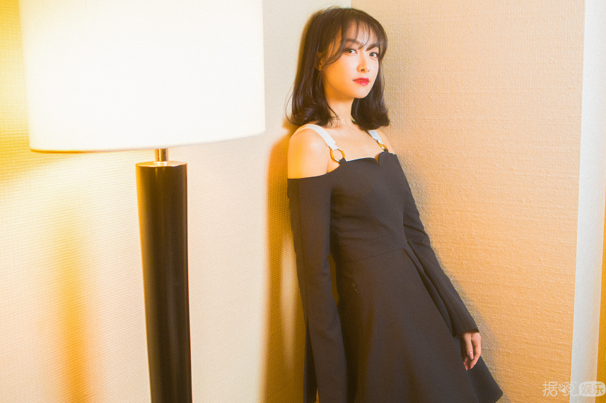 厉害word姐 宋茜随便剪个刘海就好看成这样