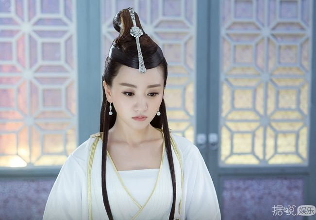 《飞刀又见飞刀》刘恺威坚持突破自我，演绎什么叫行走的表情包