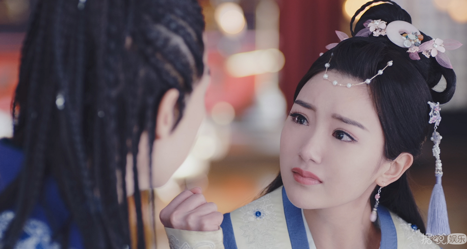 毛晓彤：一颦一笑都美得不可方物 被赞最美反派
