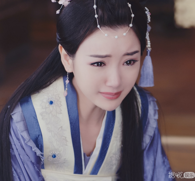 毛晓彤：一颦一笑都美得不可方物 被赞最美反派