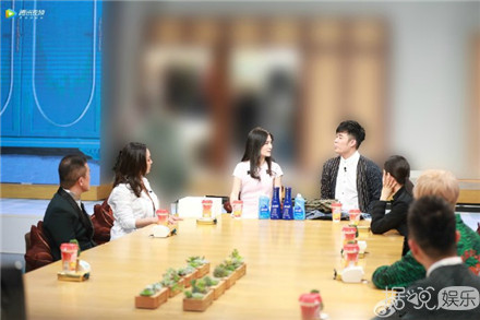 宁静携欧阳娜娜霸气驾临衣橱  谢娜现场爆秘众人笑不停