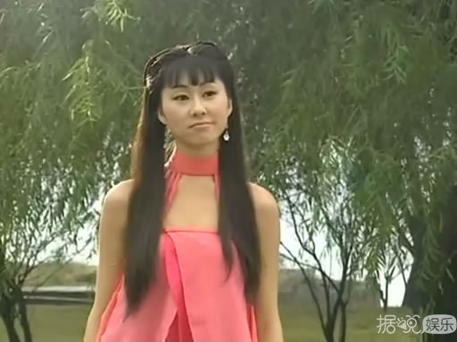 胡定欣再度连庄TVB视后 出道10多年曾被称为"集邮女王"