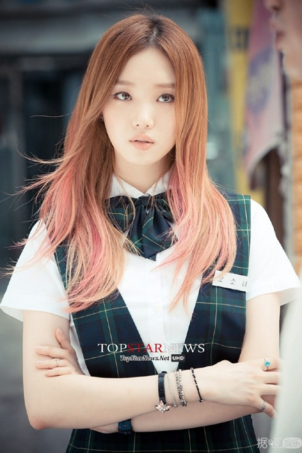 李圣经短发太萌上热搜？不管，这样的萌妹纸我要一打！