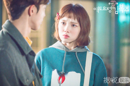 李圣经短发太萌上热搜？不管，这样的萌妹纸我要一打！