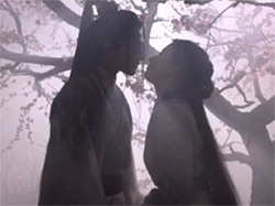 刘亦菲演得了白浅又可化身冰雪美人 最后一张亮眼了……