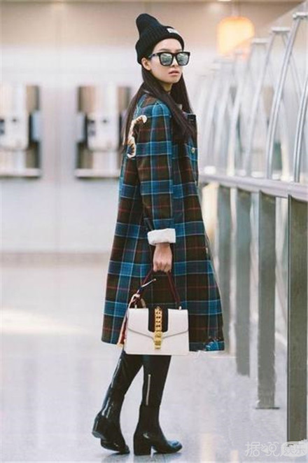 冬天明星打扮越来越随意  又贵又丑的羽绒服宋茜的品味怎么了？