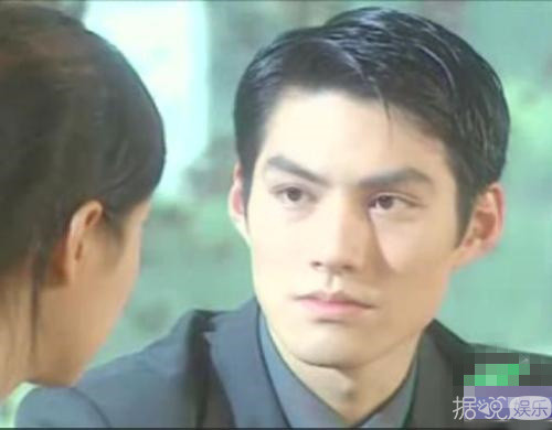 曾和霍建华乔振宇等齐名“天涯四美”的严屹宽,是如何把一手好牌打烂的? 曾和霍建华乔振宇等齐名“天涯四美”的严屹宽,是如何把一手好牌打烂的?