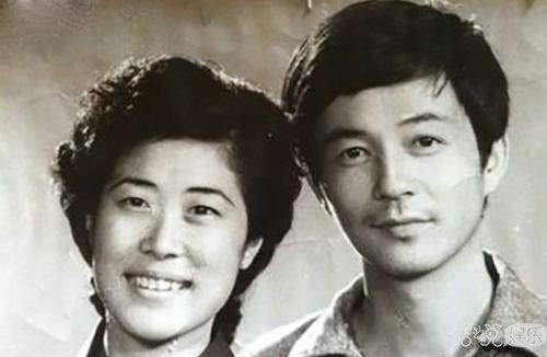 表舅是陈凯歌不算什么,陈赫的爸爸也蛮厉害的 表舅是陈凯歌不算什么,陈赫的爸爸也蛮厉害的