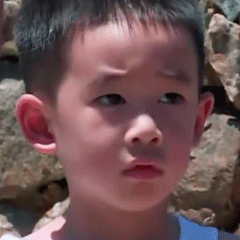 ���ײ�����С������ΰ�������ෲƭ�ˣ���һ������������а�