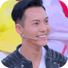 ���ײ�����С������ΰ�������ෲƭ�ˣ���һ������������а�