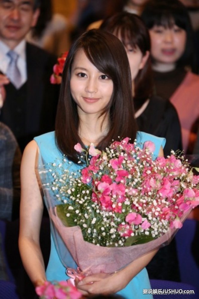 堀北真希《与麦子》试映 感激母亲一路支持 堀北真希《与麦子》试映 感激母亲一路支持