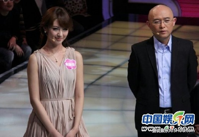 北大校花袁佳怡公开征男友 非诚“演讲男”示爱