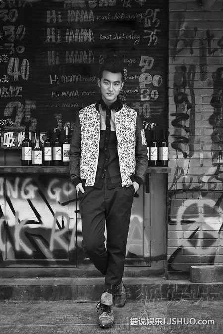 于湉拍摄文艺大片 坦言“做自己”最重要