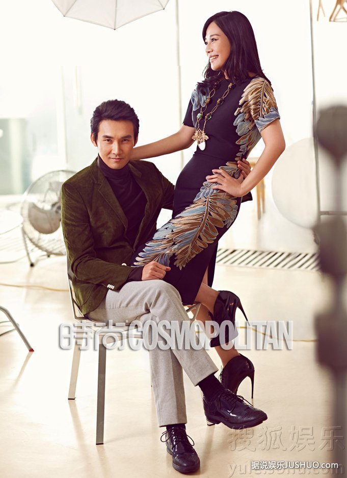 张铎陈松伶拍居家写真 甜蜜搞怪共享情元节