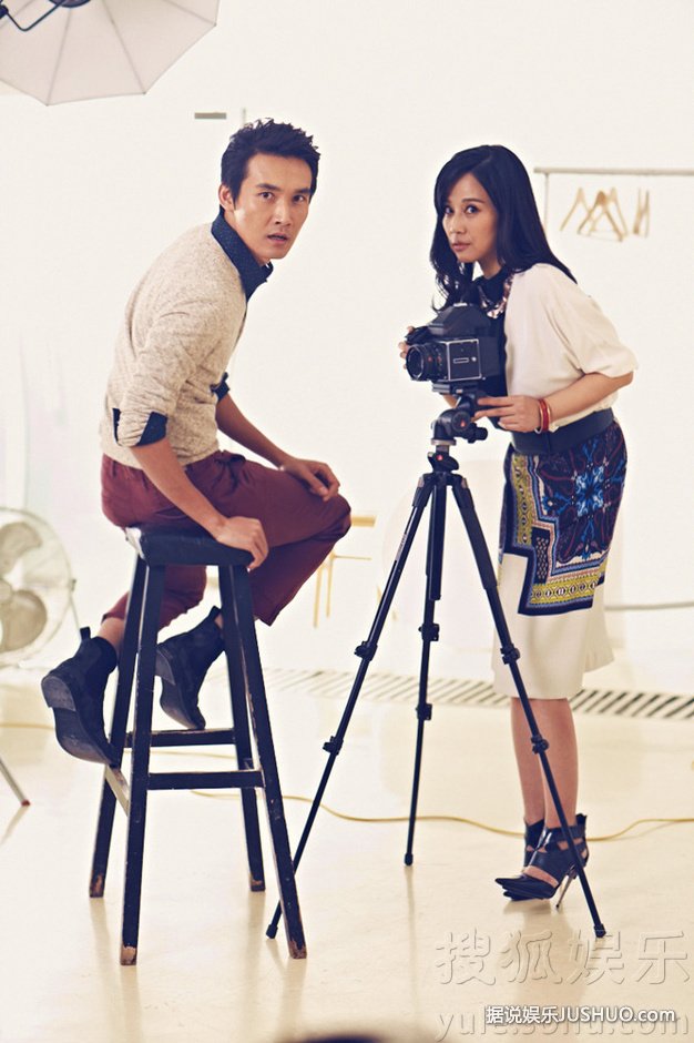 张铎陈松伶拍居家写真 甜蜜搞怪共享情元节