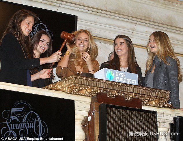 《体育画报》泳装特刊 维密奥尔德里奇登封面