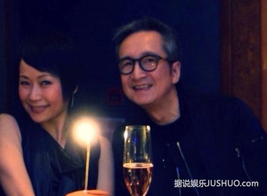 叶童生日老公浪漫庆生 夫妻变音乐顽童 叶童生日老公浪漫庆生 夫妻变音乐顽童