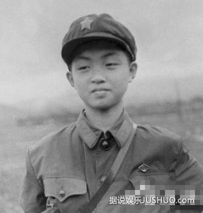 金星早年变形前男儿照曝光 28岁成为大陆首位变性人