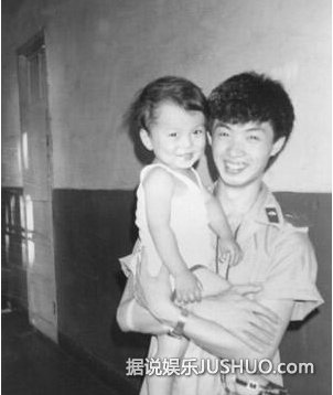 金星早年变形前男儿照曝光 28岁成为大陆首位变性人