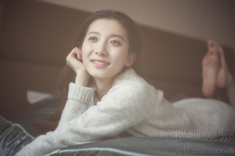 蒲萄最新日系写真曝光 妆容清新笑容甜美