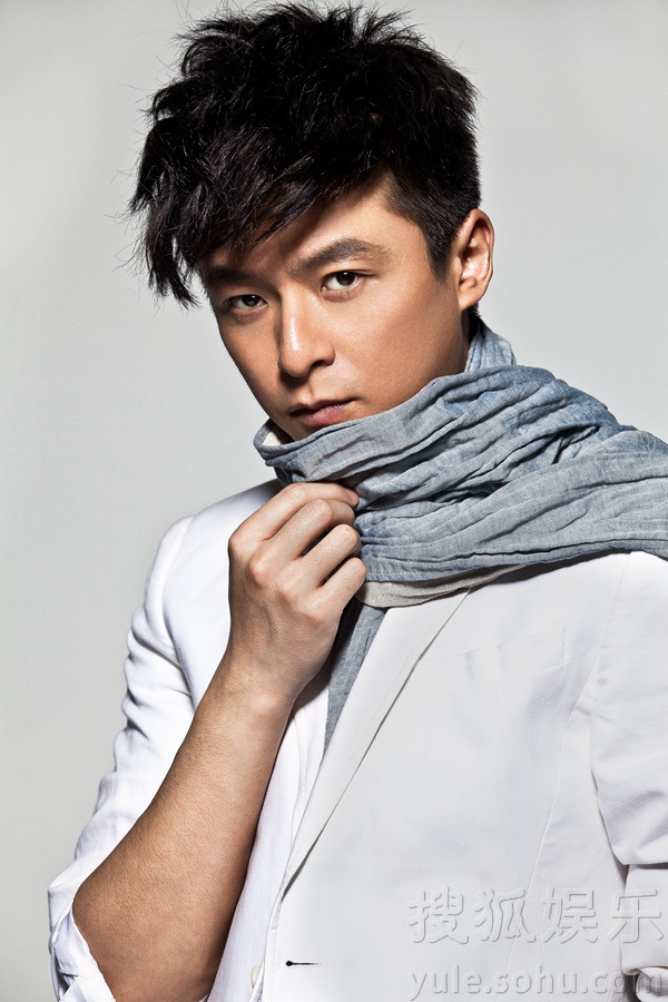 朱雨辰演绎早秋新时尚 四戏联播成“视霸”