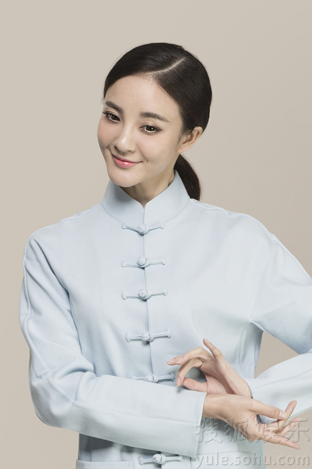 刘雨欣功夫大片曝光 精灵女王秀百变魅力