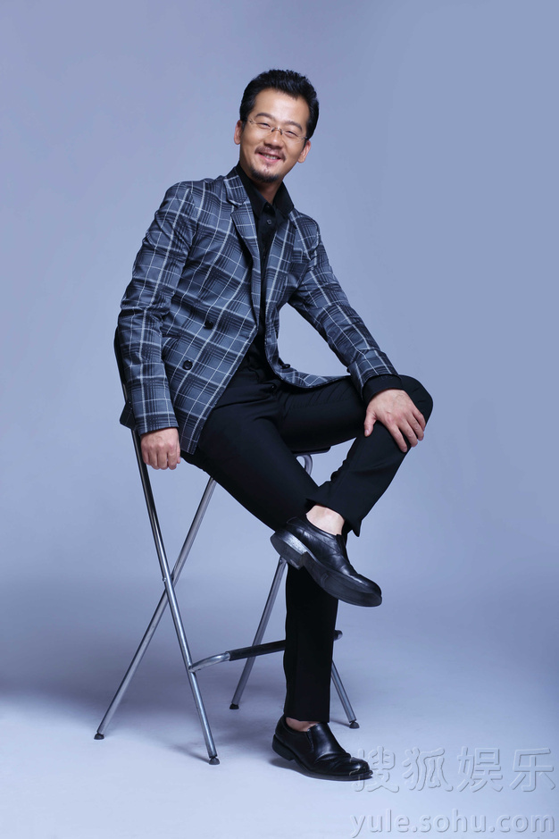 陈创最新写真曝光  春季首秀引爆萌叔风潮