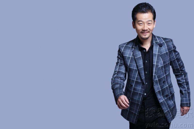 陈创最新写真曝光  春季首秀引爆萌叔风潮