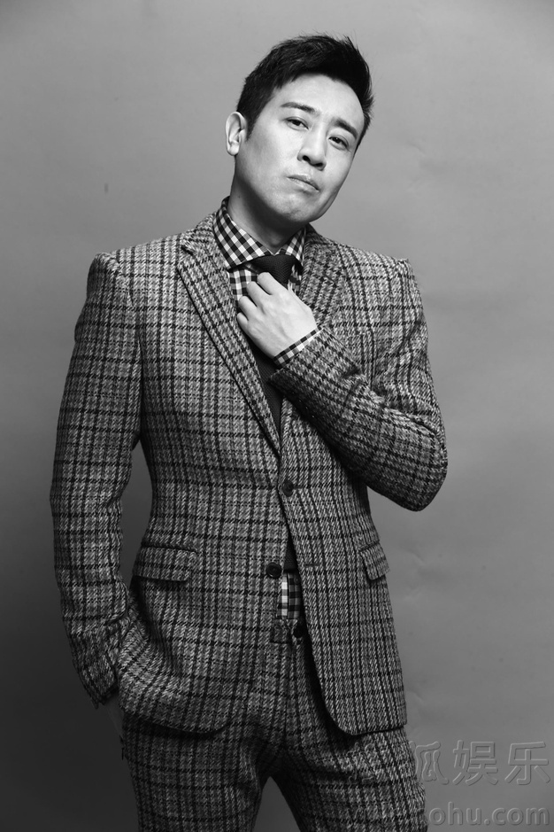 于和伟复古写真 率性演绎大叔的印格时光