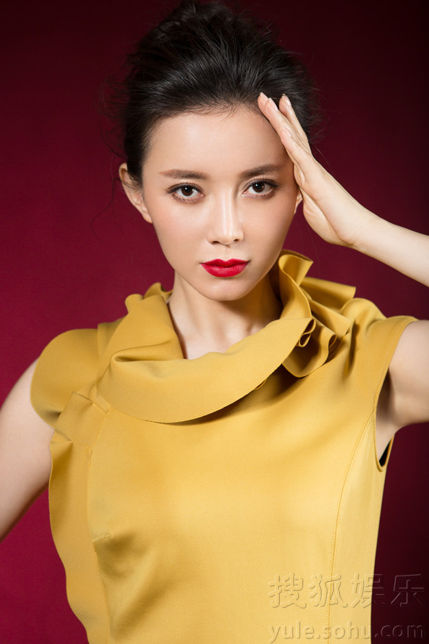 刘敏推出最新写真大片  造型凸显御姐范儿