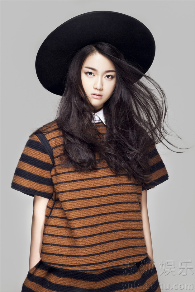 童星李百惠全新写真曝光 精灵俏皮惹人爱