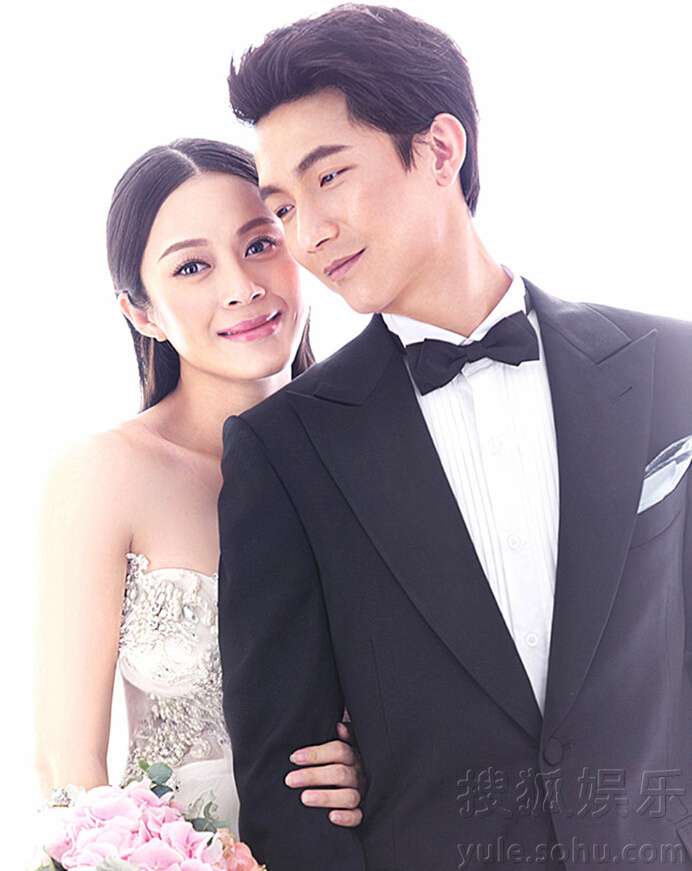 陈楚生补拍婚纱照曝光 妻子挺大肚爱意融融