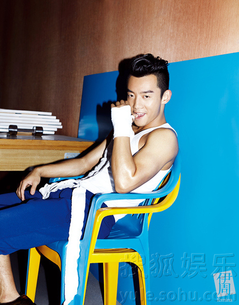 郑恺时尚大片曝光 化身拳击手展现狂野内心