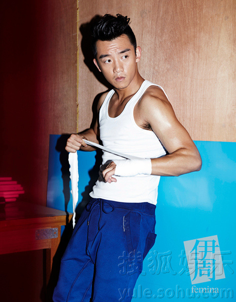 郑恺时尚大片曝光 化身拳击手展现狂野内心