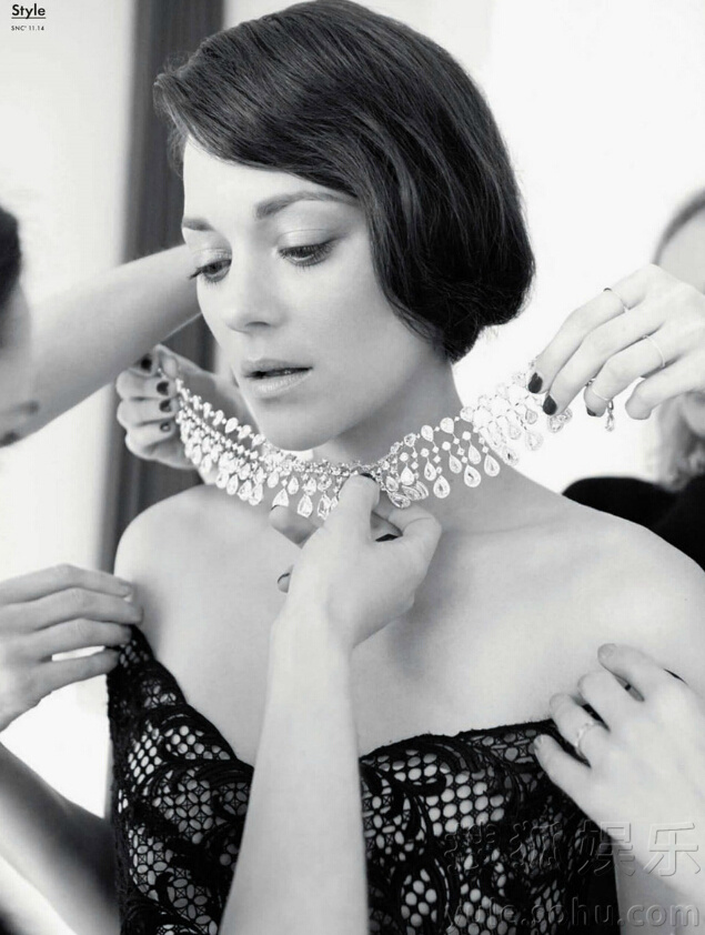 玛丽昂-歌迪亚大尺度出镜 性感迷人微笑可人