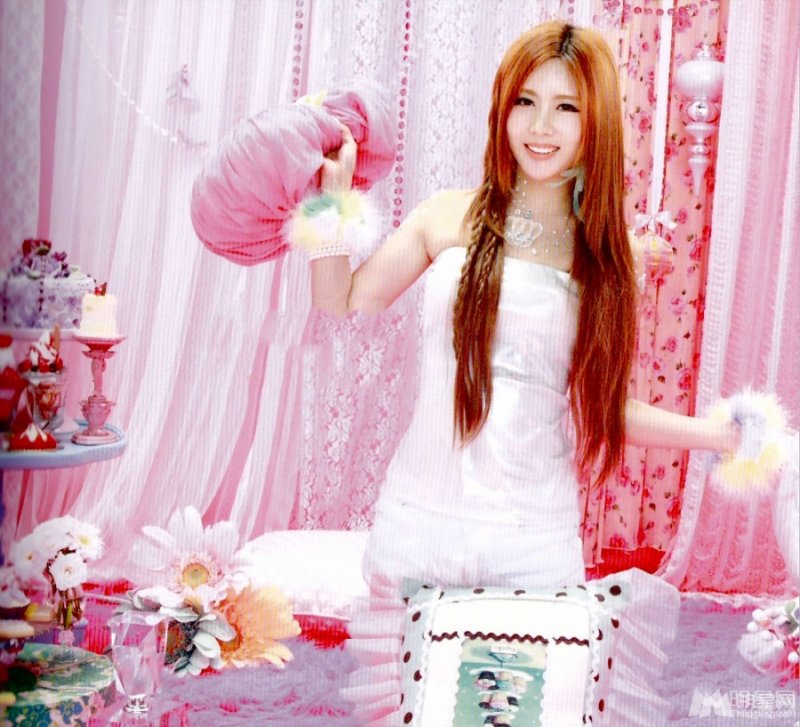 天仙美女李居丽Tara进军日本 《Jewelry Box》专辑写