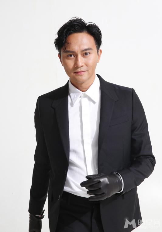 《冲上云霄2》张智霖写真 帅气迷人做最好的自己