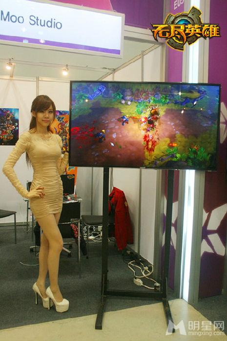 宅男女神叶梓萱大尺度写真 一丝不挂上演极致诱 宅男女神叶梓萱大尺度写真 一丝不挂上演极致诱