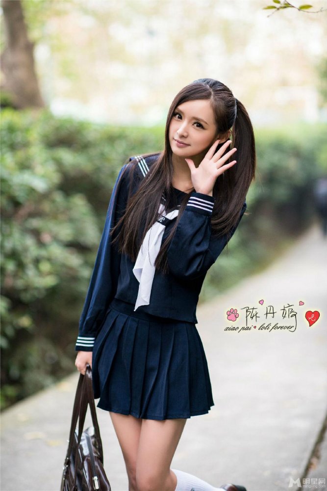 嫩模陈丹婷校园清纯甜美写真 扮演可爱迷人学生 嫩模陈丹婷校园清纯甜美写真 扮演可爱迷人学生