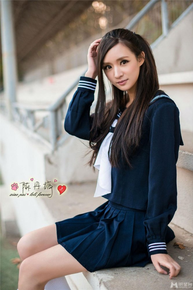嫩模陈丹婷校园清纯甜美写真 扮演可爱迷人学生 嫩模陈丹婷校园清纯甜美写真 扮演可爱迷人学生