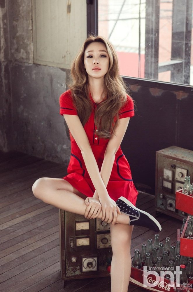 韩国女星崔汝真性感写真曝光 曾经迷倒running m