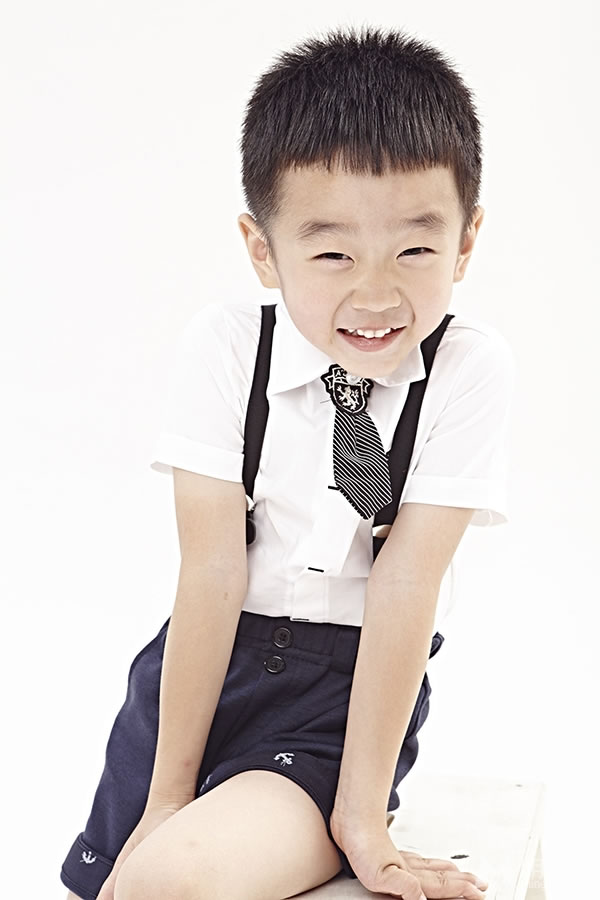 马思纯邻家女孩写真 素颜出镜清纯可人