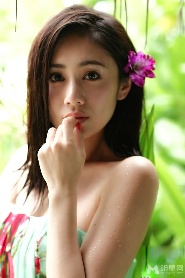 马思纯邻家女孩写真 素颜出镜清纯可人